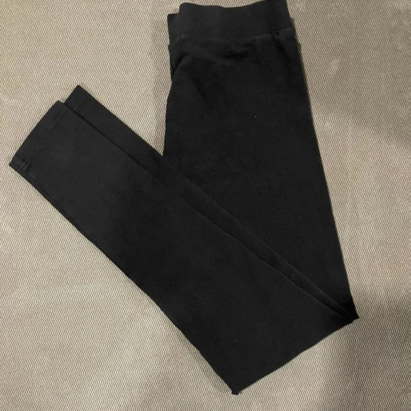 Foreign Exchange Women’s  Elastic Waist Pull On Black Leggings Medium - Picture 3 of 3